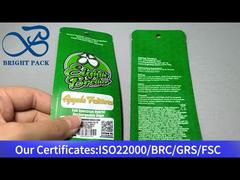 pequeno saco plástico verde